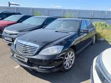 Mercedes-Benz S-Class, 2008