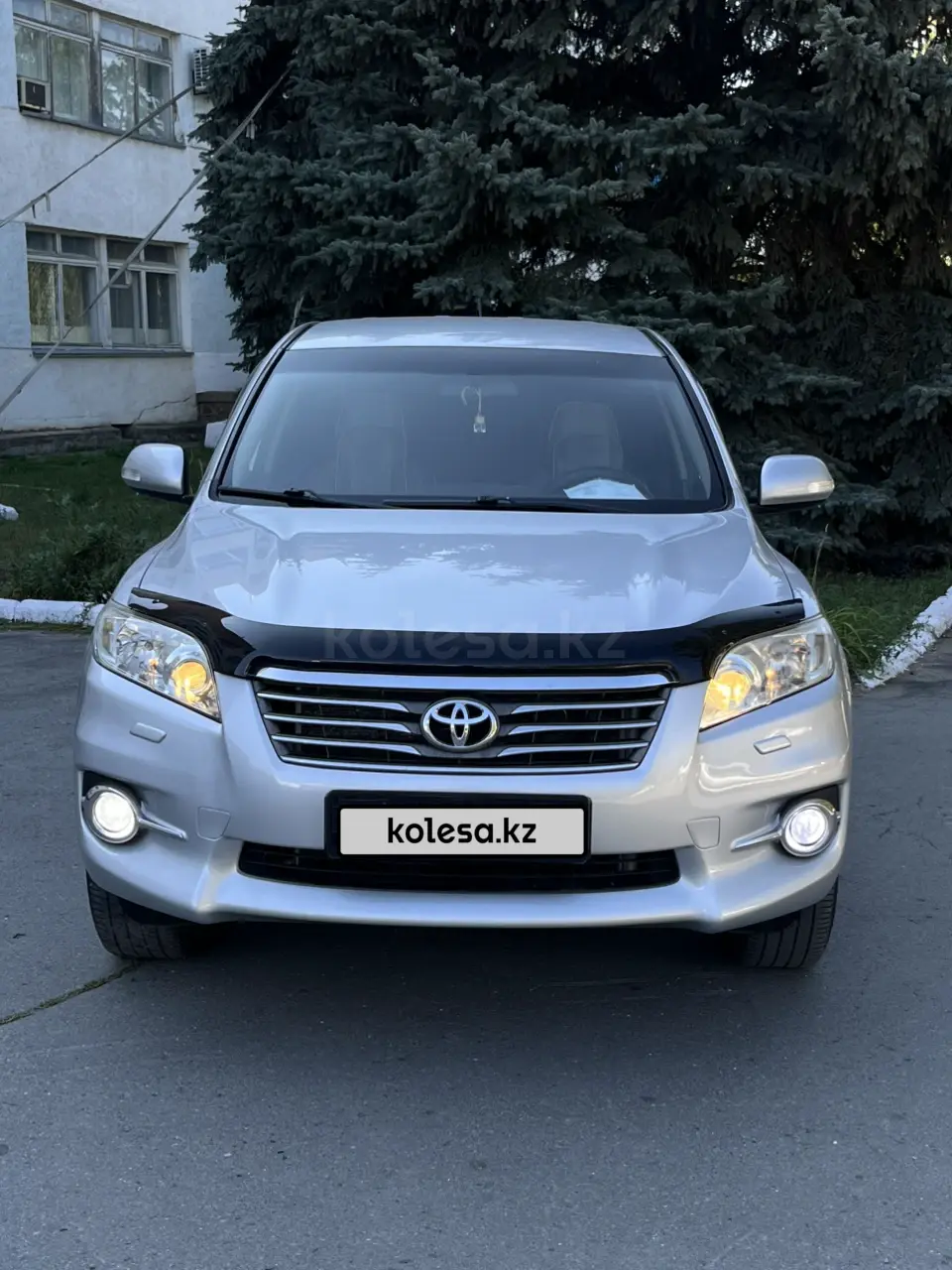 Toyota RAV4, 2012