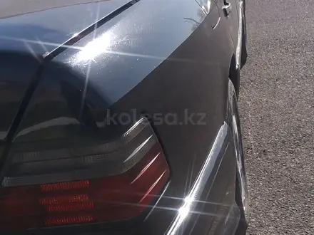 Mercedes-Benz E 300 1991 года за 2 000 000 тг. в Караганда – фото 4