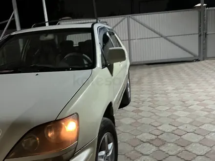 Lexus RX 300 1999 года за 5 000 000 тг. в Алматы – фото 2