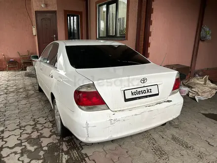 Toyota Camry 2004 года за 3 600 000 тг. в Алматы – фото 2