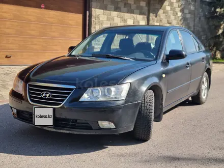 Hyundai Sonata 2009 года за 3 500 000 тг. в Караганда – фото 2