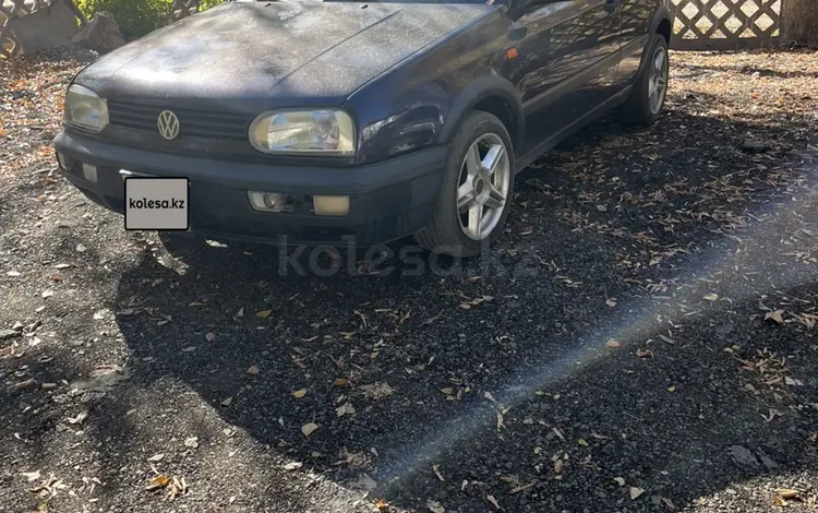 Volkswagen Golf 1993 года за 850 000 тг. в Караганда