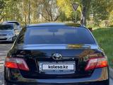 Toyota Camry 2006 годаүшін5 999 999 тг. в Астана – фото 2