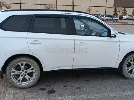 Mitsubishi Outlander 2012 года за 7 000 000 тг. в Тараз – фото 3