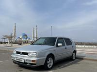 Volkswagen Golf 1997 годаүшін2 200 000 тг. в Астана