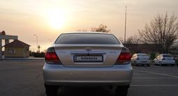 Toyota Camry 2004 года за 6 200 000 тг. в Актау – фото 5