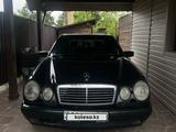 Mercedes-Benz E 320 1999 года за 2 400 000 тг. в Астана