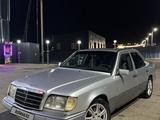 Mercedes-Benz E 220 1995 годаүшін1 800 000 тг. в Жезказган