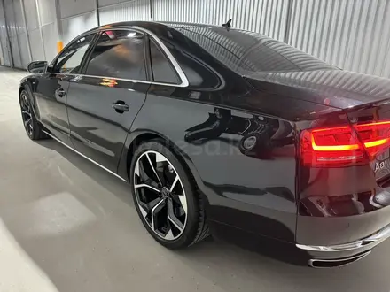 Audi A8 2011 года за 14 990 000 тг. в Алматы – фото 5