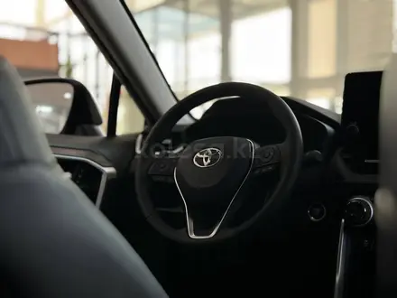 Toyota RAV4 Luxe+ 2025 года за 22 220 000 тг. в Кокшетау – фото 11