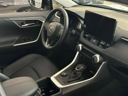 Toyota RAV4 Luxe+ 2025 года за 22 220 000 тг. в Кокшетау – фото 13