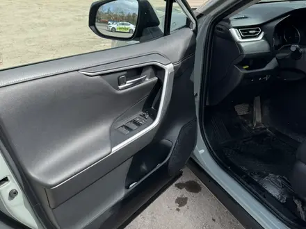 Toyota RAV4 2020 года за 12 000 000 тг. в Астана – фото 16