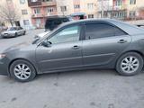 Toyota Camry 2005 года за 5 200 000 тг. в Тараз – фото 3