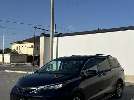 Toyota Sienna 2022 года за 18 000 000 тг. в Актау – фото 2