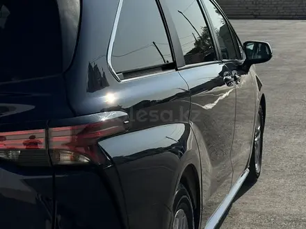 Toyota Sienna 2022 года за 18 000 000 тг. в Актау – фото 13