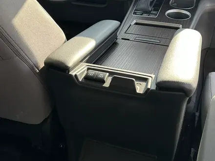 Toyota Sienna 2022 года за 18 000 000 тг. в Актау – фото 21