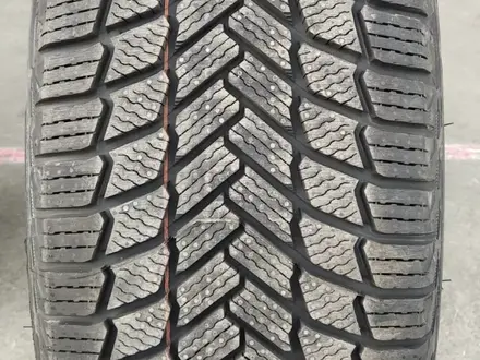 Шины Michelin 225/40/-265/35/r19 Xice snow (Kia Stinger) за 125 000 тг. в Алматы