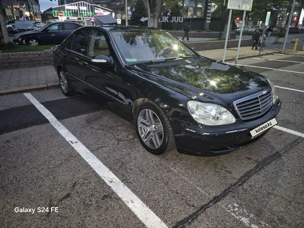Mercedes-Benz S 320 2002 года за 4 000 000 тг. в Алматы – фото 2