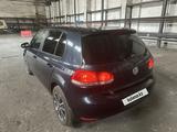 Volkswagen Golf 2009 года за 4 000 000 тг. в Караганда – фото 2