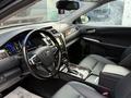 Toyota Camry 2015 года за 12 500 000 тг. в Актобе – фото 9