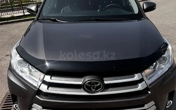 Toyota Highlander 2019 года за 17 800 000 тг. в Алматы