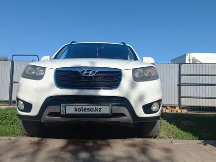 Hyundai Santa Fe 2012 года за 8 500 000 тг. в Уральск – фото 2