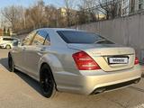 Mercedes-Benz S 500 2007 годаүшін8 500 000 тг. в Алматы – фото 3