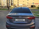 Hyundai Accent 2018 года за 7 100 000 тг. в Астана – фото 3