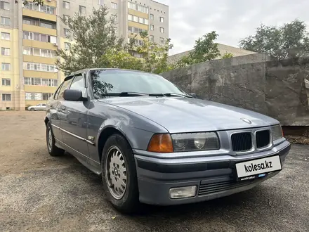 BMW 320 1994 года за 1 800 000 тг. в Семей – фото 2