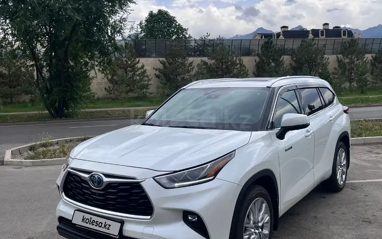 Toyota Highlander 2022 годаүшін28 900 000 тг. в Алматы