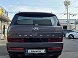 Hyundai Santa Fe 2023 года за 19 790 000 тг. в Алматы – фото 3