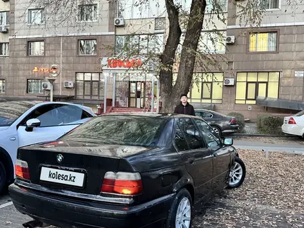 BMW 323 1994 года за 900 000 тг. в Алматы – фото 3