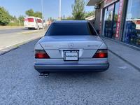 Mercedes-Benz E 280 1994 года за 2 650 000 тг. в Шымкент