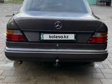 Mercedes-Benz E 200 1992 года за 1 600 000 тг. в Костанай – фото 5