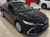 Toyota Camry 2023 года за 18 700 000 тг. в Актау