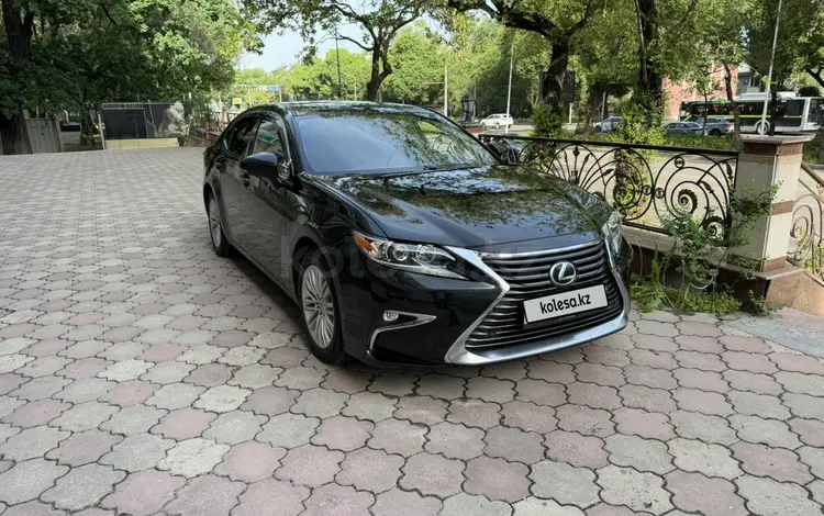 Lexus ES 250 2016 года за 14 400 000 тг. в Алматы