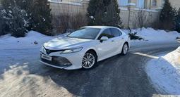 Toyota Camry 2021 годаfor14 700 000 тг. в Алматы – фото 3