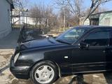 Mercedes-Benz E 230 1998 годаүшін4 000 000 тг. в Тараз – фото 2