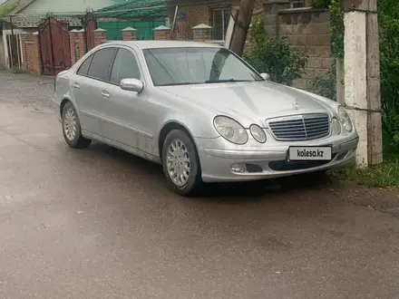 Mercedes-Benz E 270 2003 года за 3 800 000 тг. в Кордай