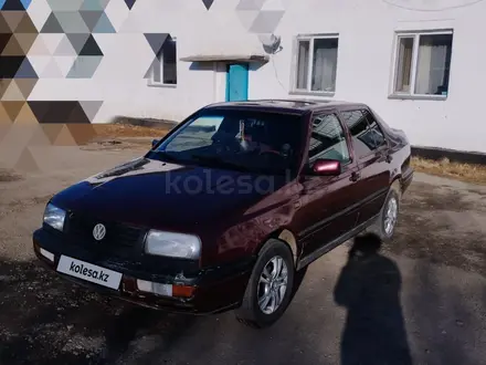 Volkswagen Vento 1994 года за 1 400 000 тг. в Караганда – фото 2