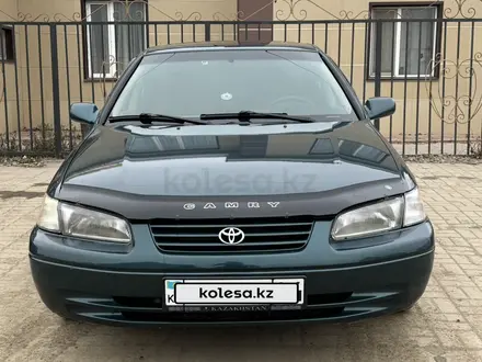 Toyota Camry 1998 года за 3 500 000 тг. в Актобе