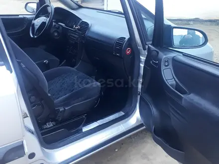 Opel Zafira 2002 года за 3 000 000 тг. в Атырау – фото 4