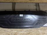 Пластиковый коврик в багажник на TOYOTA FORTUNER за 25 000 тг. в Алматы – фото 4