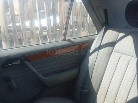 Mercedes-Benz E 250 1992 года за 700 000 тг. в Караганда – фото 25