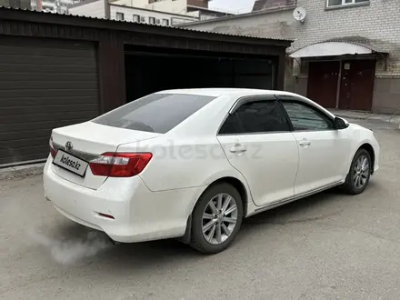 Toyota Camry 2014 года за 4 200 000 тг. в Семей – фото 2