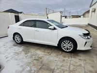 Toyota Camry 2015 года за 10 500 000 тг. в Жанаозен