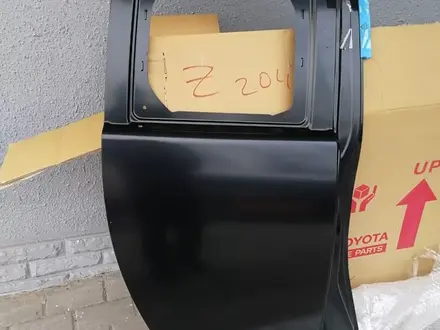Дверная накладка Шуба правая задняя за 70 000 тг. в Алматы