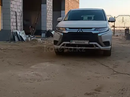 Mitsubishi Outlander 2022 года за 12 000 000 тг. в Актау