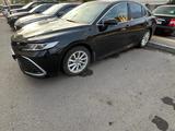 Toyota Camry 2021 годаfor13 600 000 тг. в Астана – фото 2